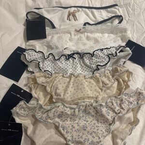 Brandy Melville pantys set x5